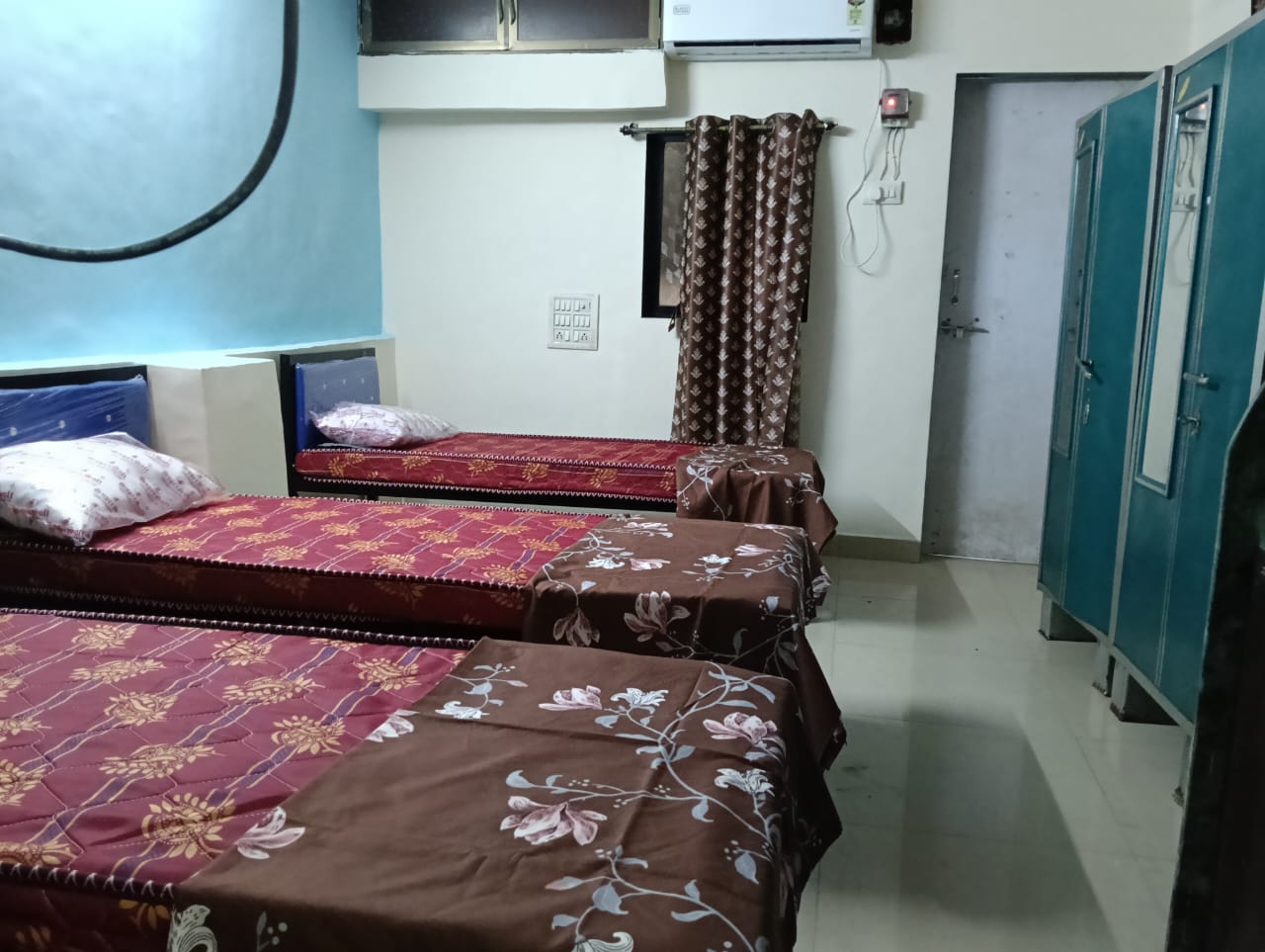 3 sharing pg in airoli